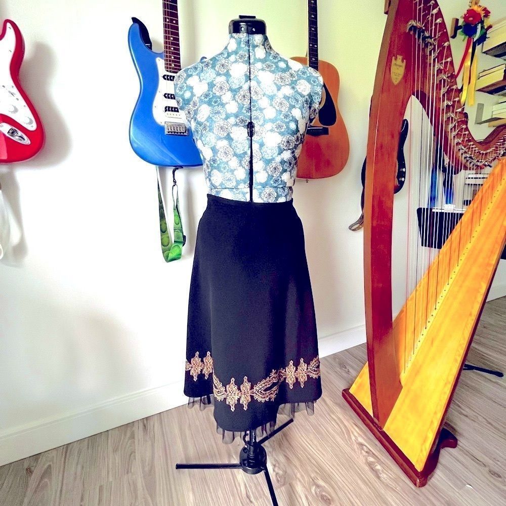 Retro Black A-Line Skirt with Embroidered Tulle Hem Sz 10/Med
